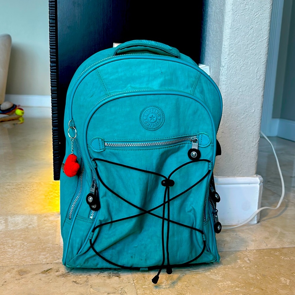 Kipling rolling backpack in very good condition.